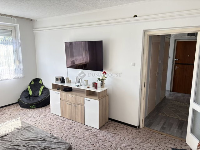 Eladó panellakás, Esztergomban, Bánomi dűlőn 42.9 M Ft