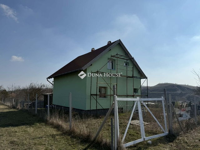 Eladó családi ház, Sóskúton 55 M Ft, 4 szobás