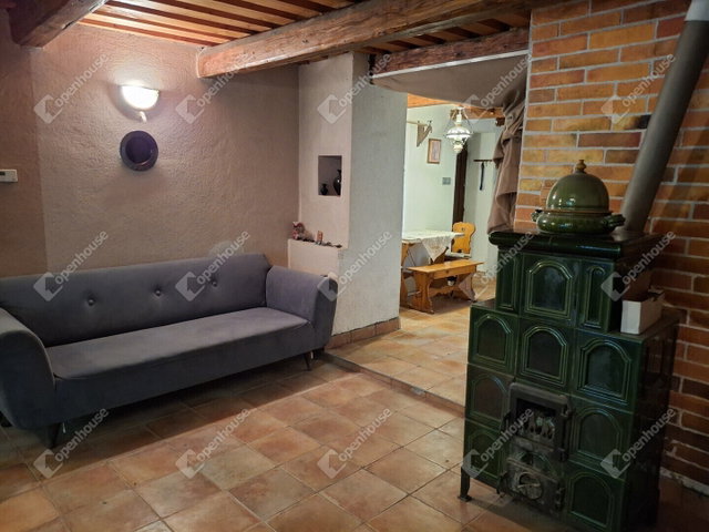 Eladó családi ház, Gárdonyban 79.9 M Ft, 7 szobás