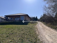 Eladó családi ház, Esztergomban 138 M Ft, 4 szobás
