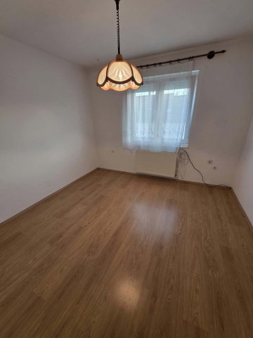 Eladó téglalakás, Mosonmagyaróváron 69 M Ft, 3 szobás