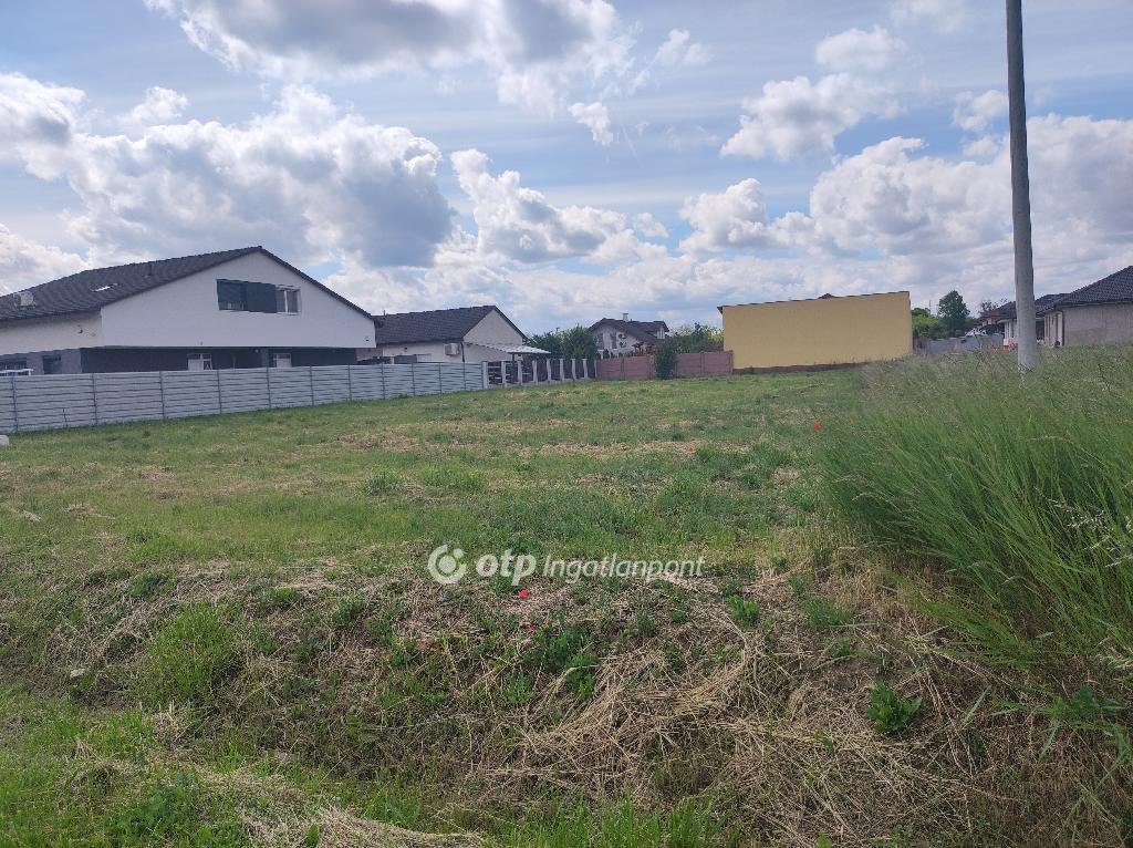 965m² · 62.000.000 ft