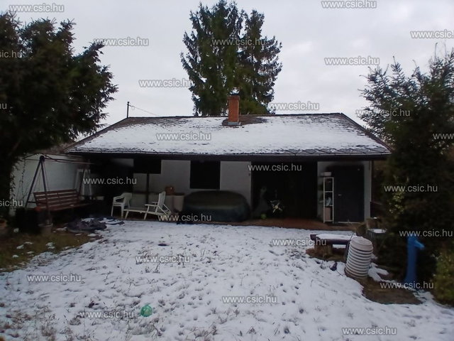 Eladó családi ház, Maglódon 54 M Ft, 2 szobás