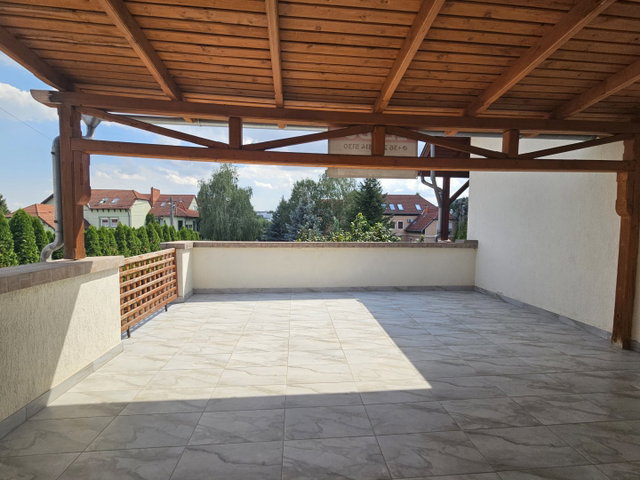 Eladó téglalakás, Szekszárdon, Dr. Nagy István utcában