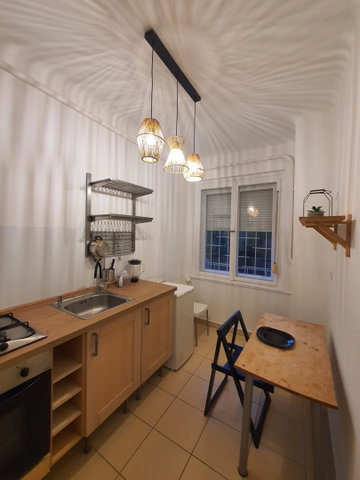 Kiadó téglalakás, albérlet, Pécsett, Garay utcában, 1 szobás