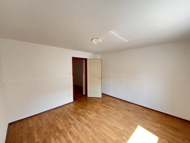 Eladó családi ház, Kaposváron 27.9 M Ft, 2 szobás