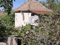 Eladó családi ház, Kulcson, Tavasz utcában 18.5 M Ft, 1+1 szobás