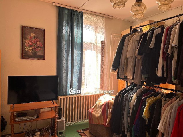 Eladó téglalakás, Bonyhádon 25 M Ft, 3 szobás