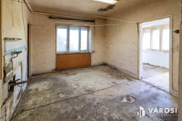 Eladó családi ház, Szabadkígyóson 11 M Ft, 2 szobás