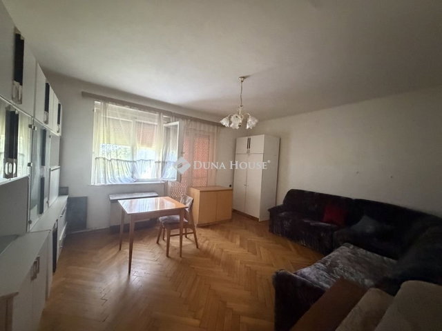Eladó téglalakás, Lovásziban 13 M Ft, 2 szobás