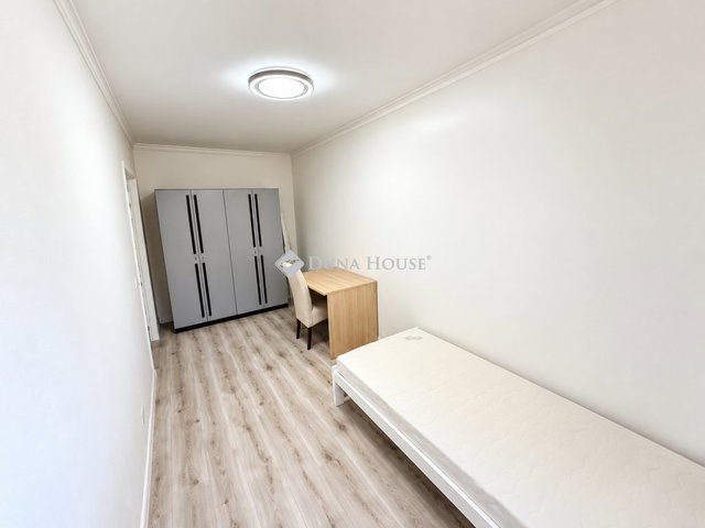 Eladó panellakás, Debrecenben 65 M Ft, 3 szobás