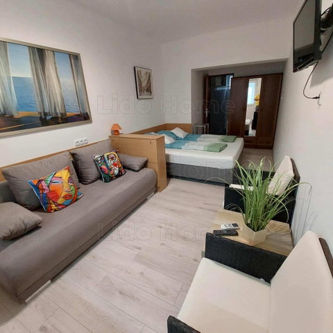 Eladó hotel, Zamárdiban 175 M Ft, 10 szobás