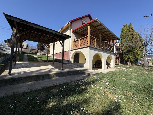 Eladó nyaraló, Igalon 42.5 M Ft, 4 szobás / költözzbe.hu