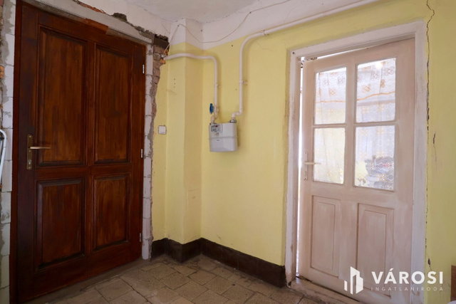 Eladó családi ház, Hódmezővásárhelyen 17 M Ft, 3 szobás