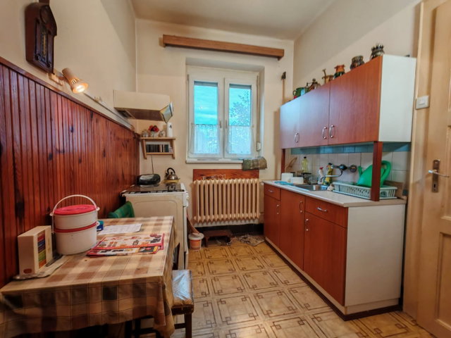 Eladó téglalakás, Tatabányán, Határ úton 29.9 M Ft, 1 szobás
