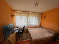 Eladó téglalakás