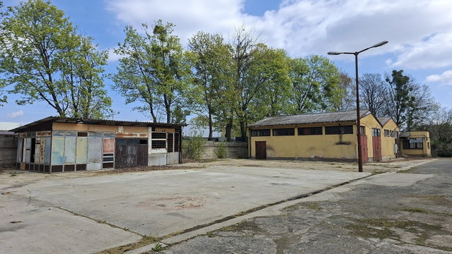 Kiadó ipari ingatlan, Keszthelyen 2000 E Ft / hó