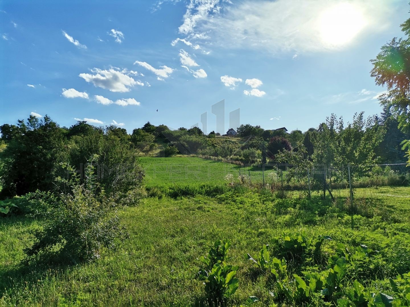 Telek · 852 m² · 14.900.000 Ft