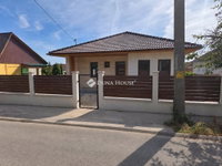 Eladó családi ház, XVII. kerületben, Harsona utcában 165 M Ft
