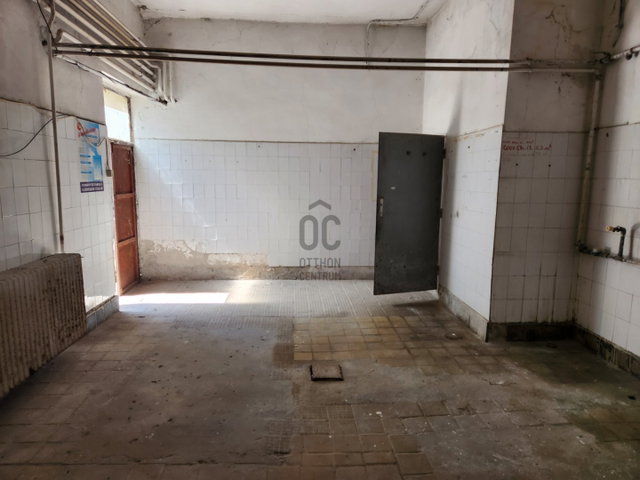 Kiadó ipari ingatlan, Szekszárdon 50 E Ft / hó