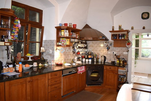 Eladó családi ház, Kőszegen, Várkör utcában 187 M Ft