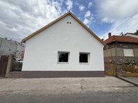 Eladó családi ház, Pécsett 129.9 M Ft, 4 szobás