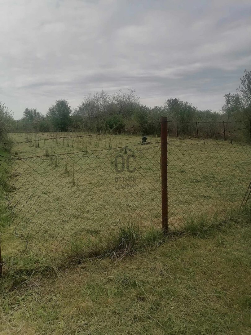 800m² · 2.200.000 ft