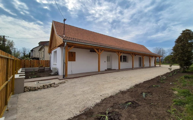 Eladó családi ház, Vértesbogláron 56.5 M Ft, 3 szobás