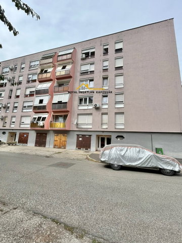 Eladó panellakás, Kaposváron, Béke utcában 39.9 M Ft, 3 szobás