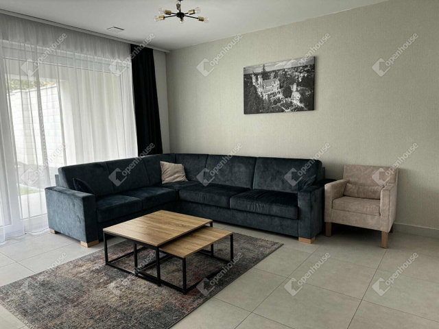 Kiadó téglalakás, albérlet, Székesfehérvárott 690 E Ft / hó