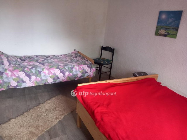 Eladó családi ház, Sarudon 25.99 M Ft, 2 szobás
