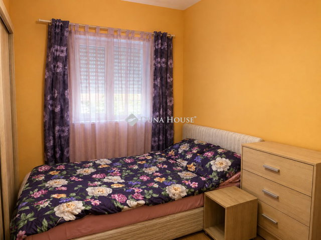 Eladó téglalakás, Pécsváradon 27.99 M Ft, 2 szobás