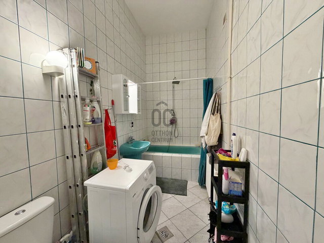 Eladó téglalakás, Budapesten, VI. kerületben 104.9 M Ft