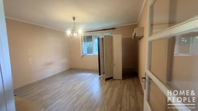 Eladó téglalakás, Hódmezővásárhelyen 21 M Ft, 1 szobás
