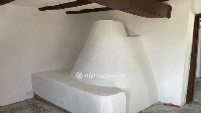 Eladó családi ház, Ároktőn 49.9 M Ft, 4+4 szobás