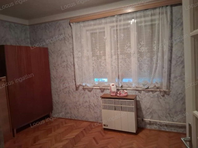 Eladó családi ház, Törökszentmiklóson 27 M Ft, 2 szobás