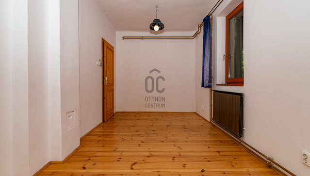 Eladó családi ház, Nagykovácsiban 194.9 M Ft, 6 szobás