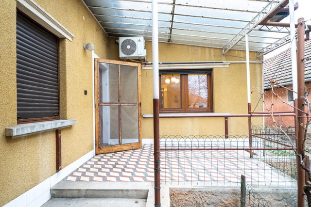 Eladó családi ház, Üllőn 79.9 M Ft, 4 szobás