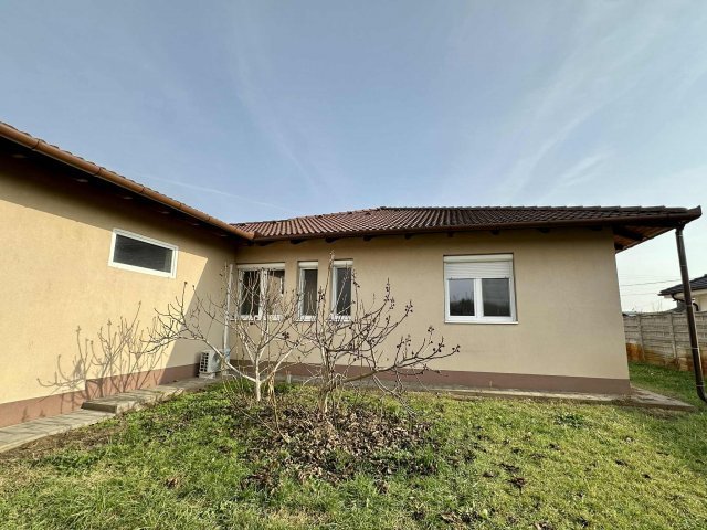 Eladó családi ház, Debrecenben, Vámospércsi úton 159.9 M Ft