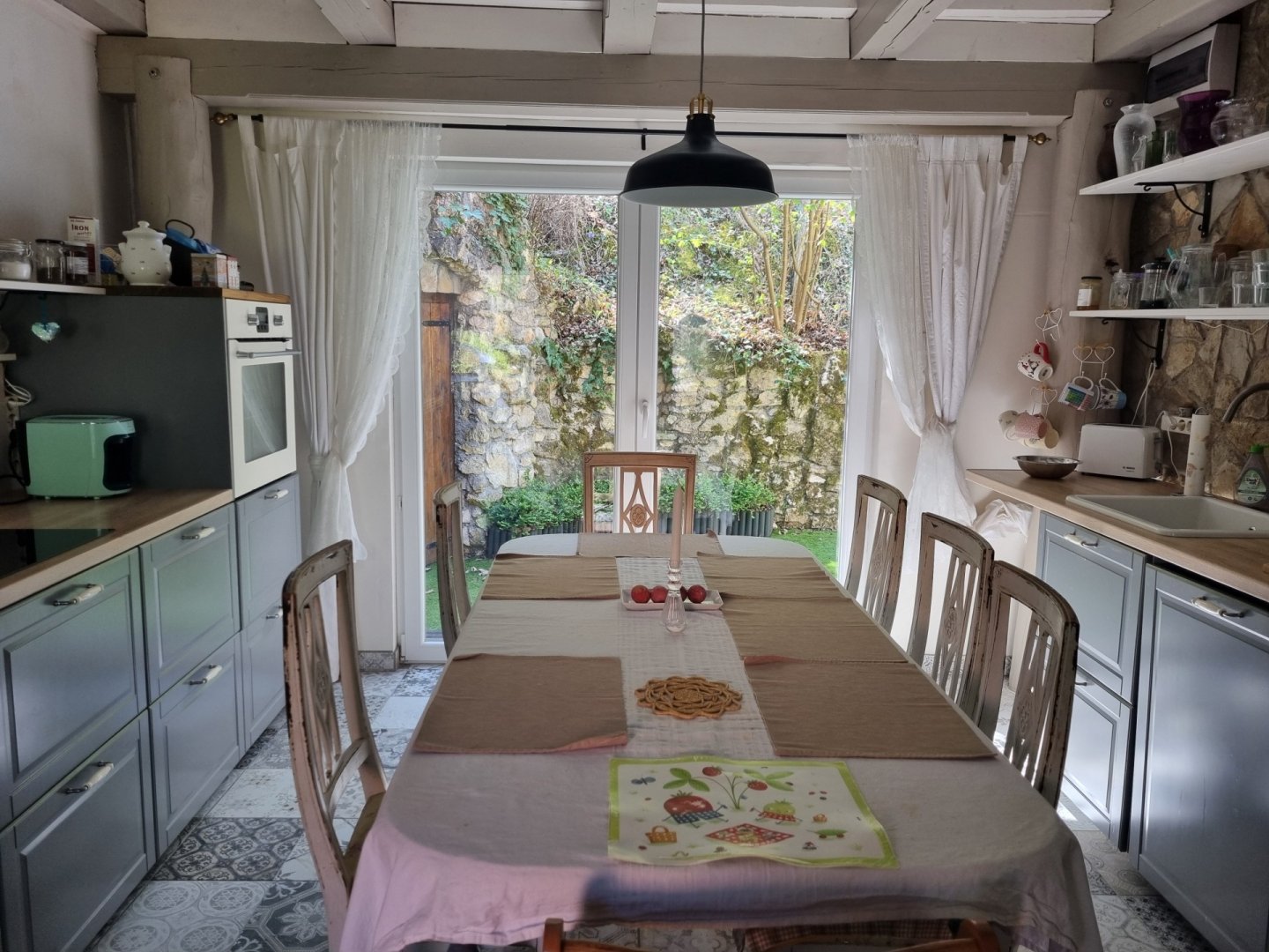 5 bed · 165m² · 159.000.000 ft