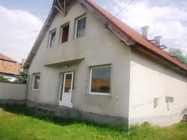 Eladó téglalakás, Soltvadkerten 20 M Ft, 3 szobás