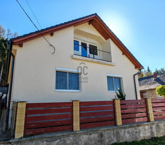 Eladó családi ház, Városlődön 84 M Ft, 2 szobás