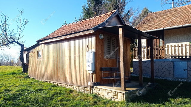 Eladó nyaraló, Zalaegerszegen 4.4 M Ft, 1 szobás