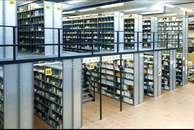 Kiadó üzlethelyiség, Budapesten, III. kerületben 5856 E Ft / hó