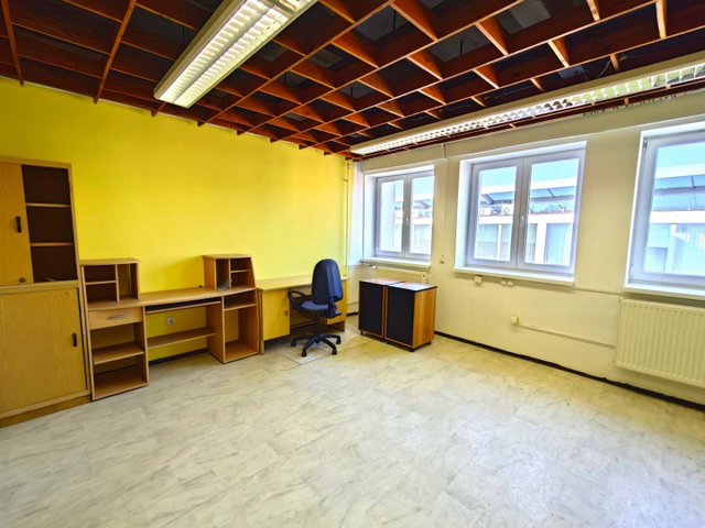 Kiadó iroda, Miskolcon 70 E Ft / hó, 1 szobás