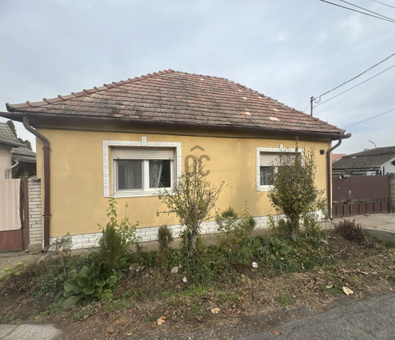Eladó családi ház, Sióagárdon 25 M Ft, 4 szobás