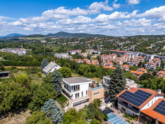 Eladó ikerház, Budapesten, III. kerületben, Domoszló útján