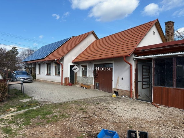 Eladó családi ház, Lepsényben 70.9 M Ft, 3 szobás