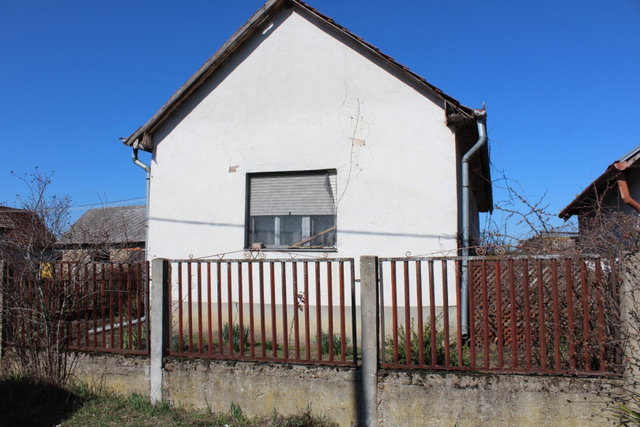 Eladó családi ház, Fülöpön 5.3 M Ft, 2 szobás