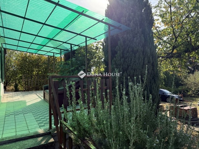 Eladó családi ház, Cserkúton 16.9 M Ft, 2 szobás